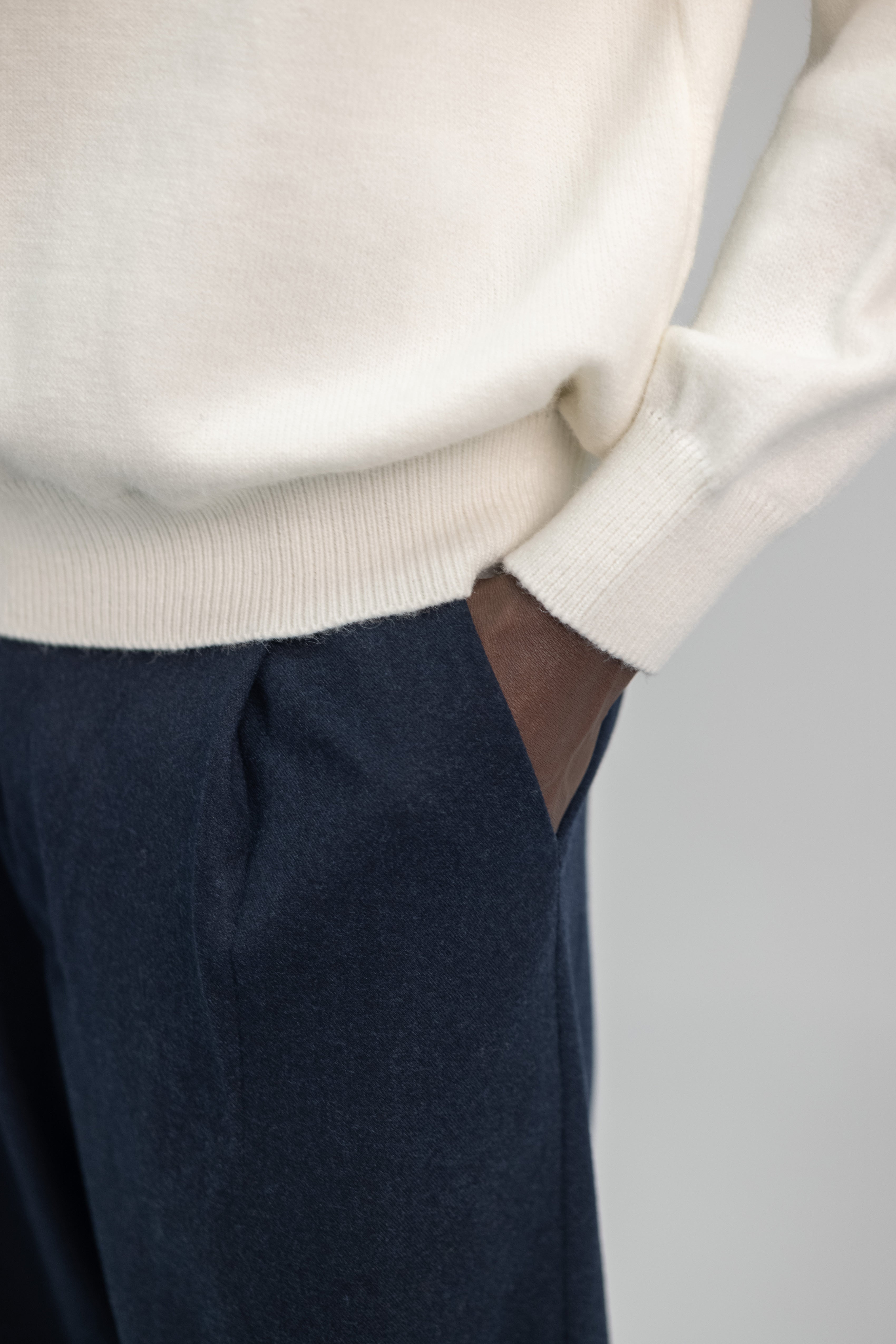 Navy wool wide leg pleated trousers
