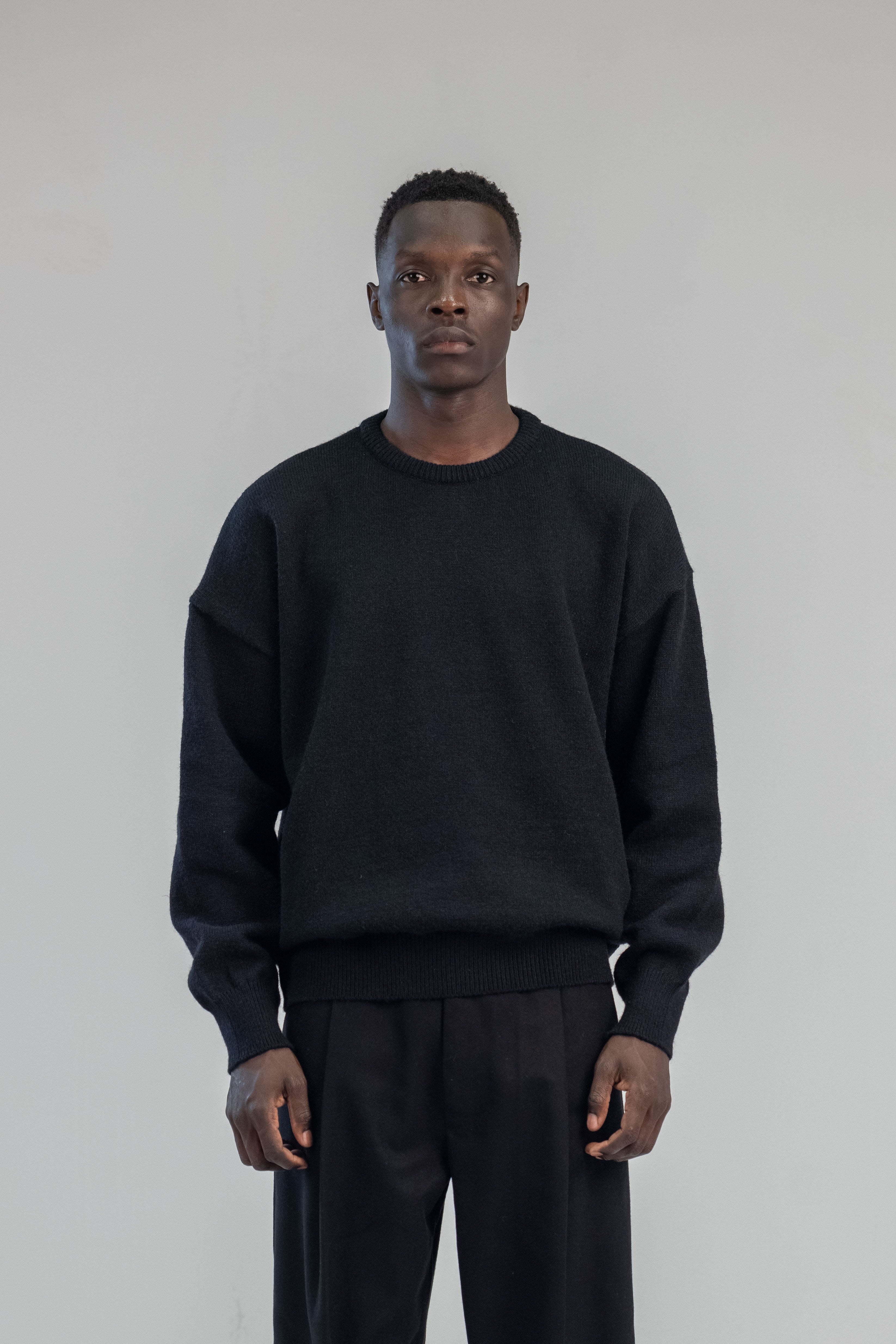 Black Soft wool relaxed fit sweater