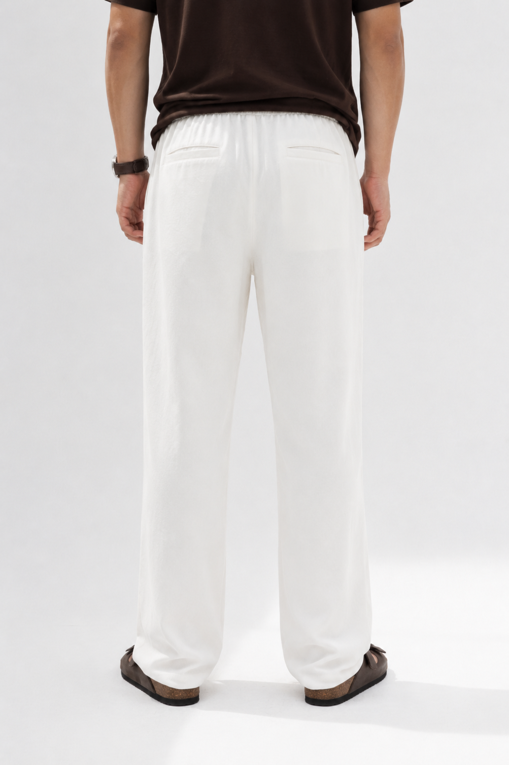 White men relaxed fit linen pants