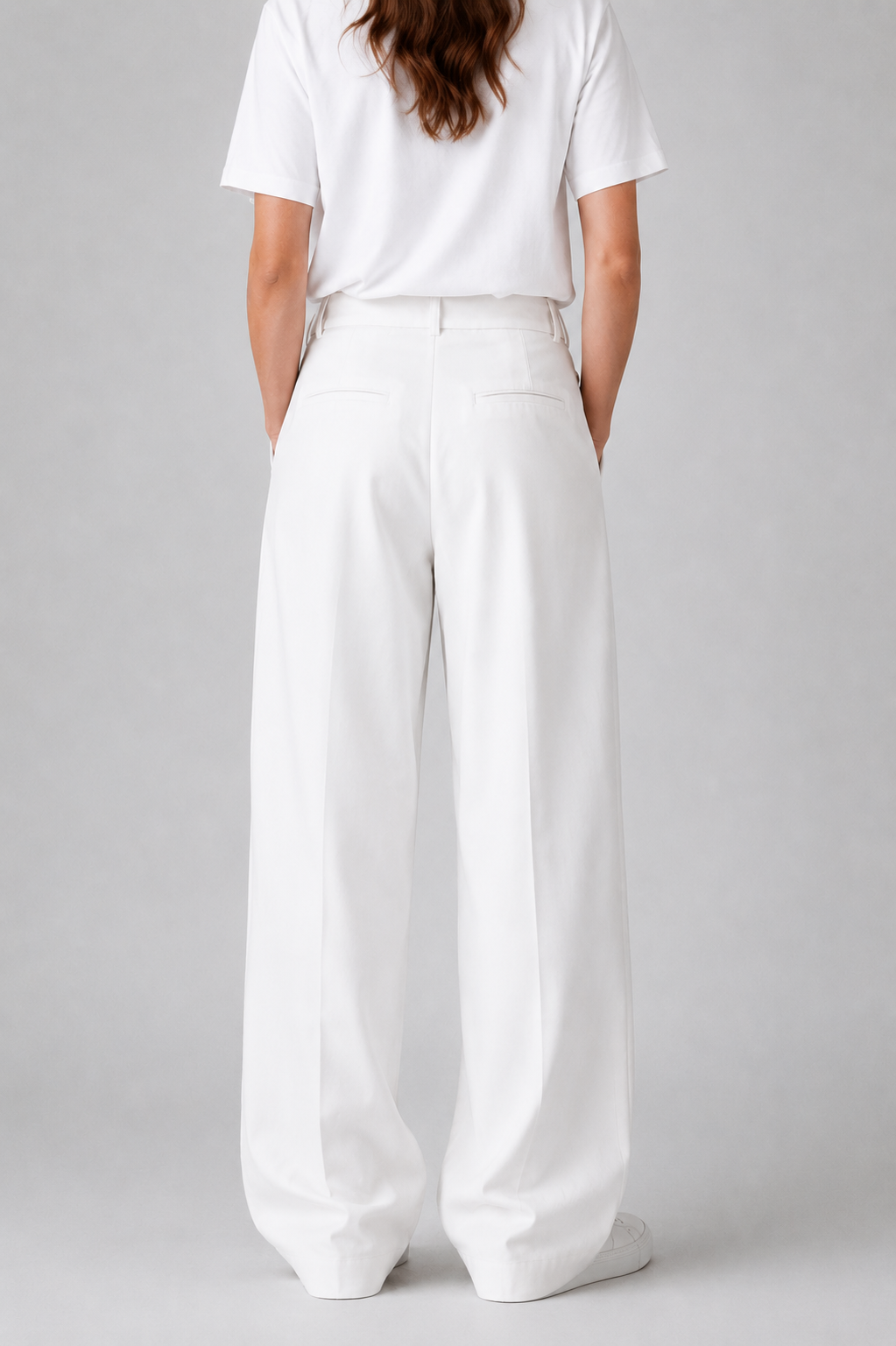 White pleated wide leg pants
